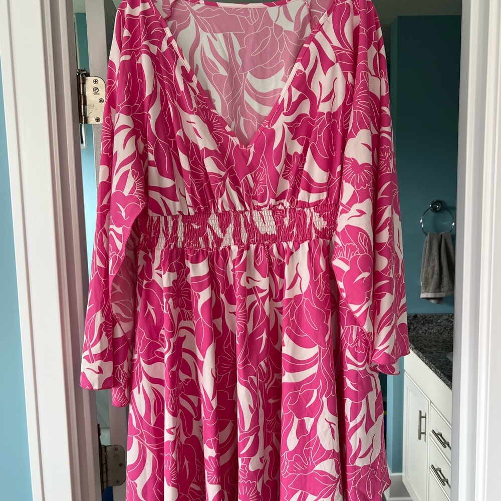 SHEIN Pink and White Floral Fabric